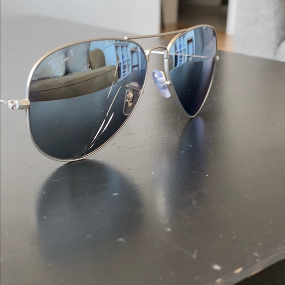 Ray-Ban Mirror Aviator Sunglasses (cracked lens)